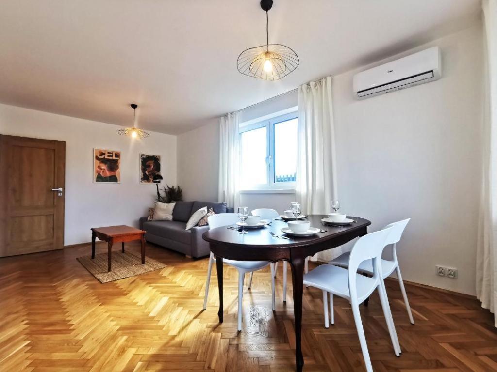 Wroc'Love Haukego Bosaka Check-In 24H 브로츠와프 외부 사진